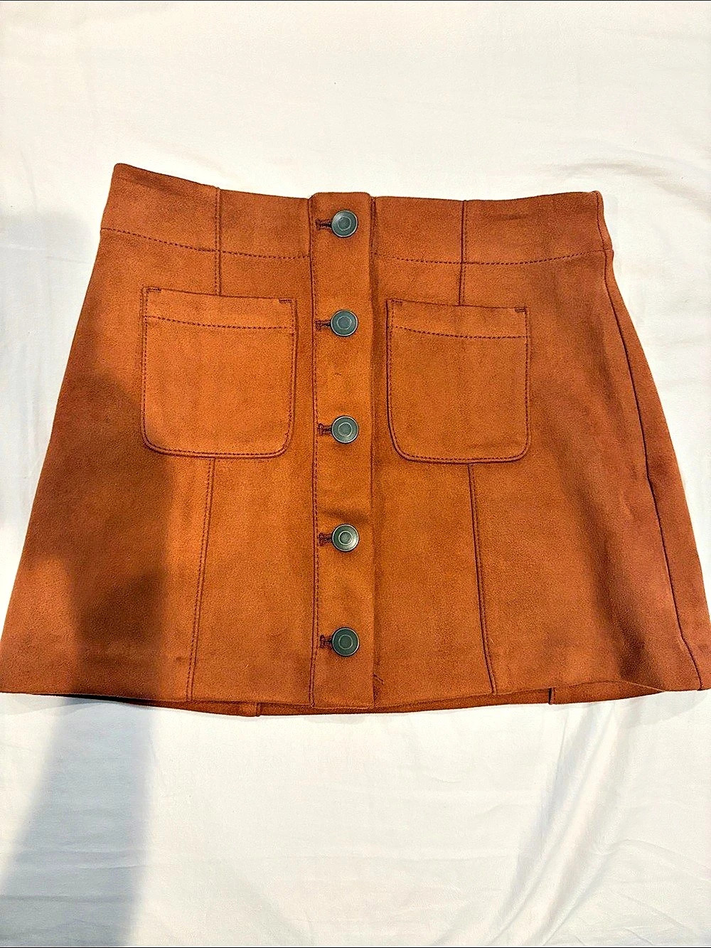 Old Navy Faux-Suede Button-Front Mini Skirt Mini Skirt in Brown Size Medium (8)
